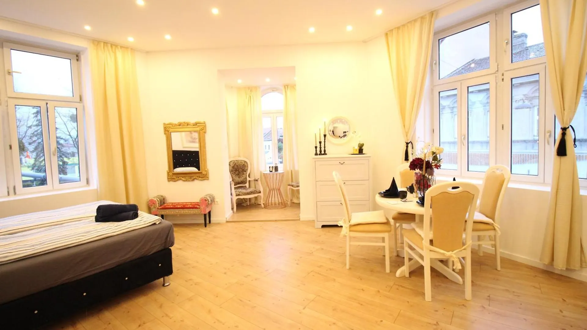 Comfortable Accommodations In The Alterlaa Area Lv4 Vienna 0*,