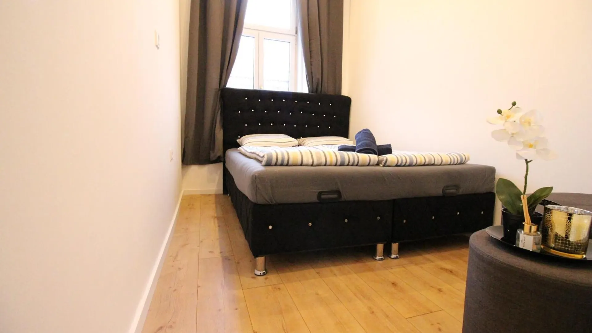 וינה Comfortable Accommodations In The Alterlaa Area Lv4 בית אירוח